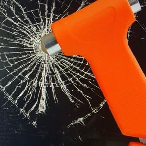Emergengy two in one safety hammer